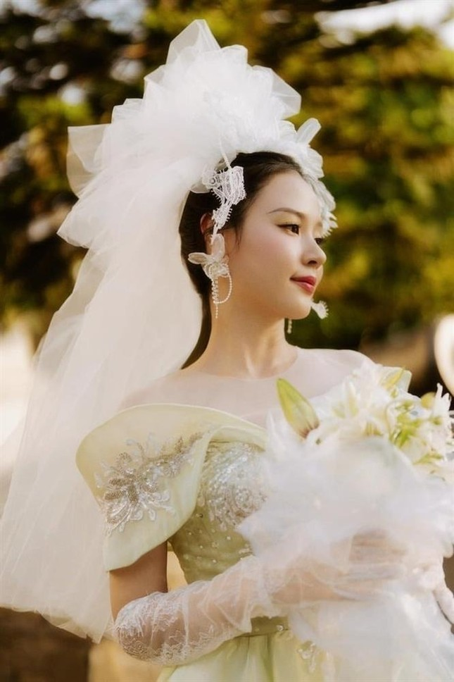 Midu chính thức công khai ảnh cưới với chồng doanh nhân, tiết lộ ngày thành hôn - Hình 3