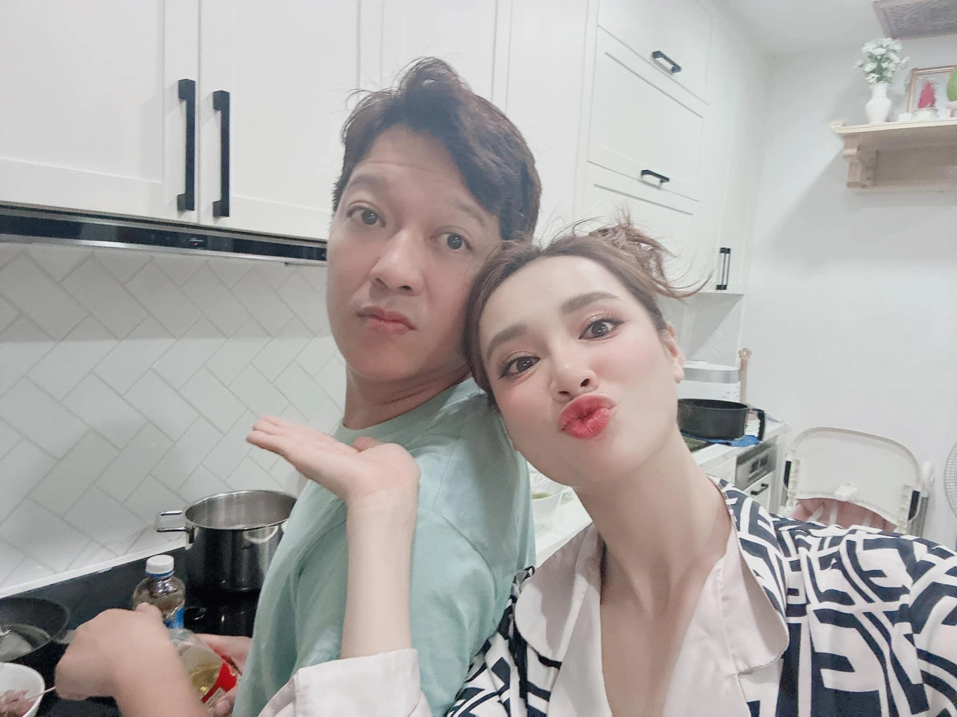 Nhã Phương cưới Trường Giang sướng như tiên, ở biệt thự 70 tỷ, phủ phê tài sản - Hình 8