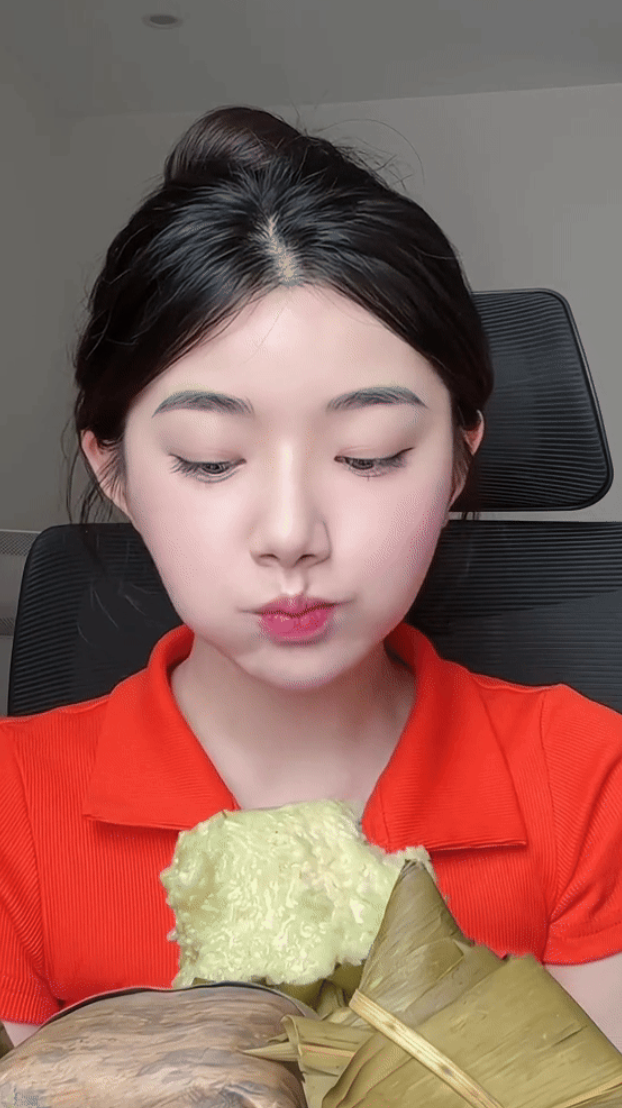 Tiên nữ mukbang Quỳnh Trương 2k2 đã tự nhận già, nói 1 câu hội đàn ông bít cửa - Hình 2