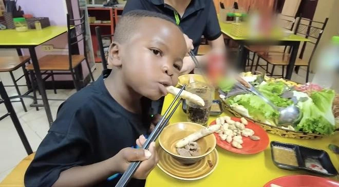 Quang Linh - Lôi Con đi thăm Quang Dũng Vlog, hé lộ sức khỏe của đồng nghiệp - Hình 2