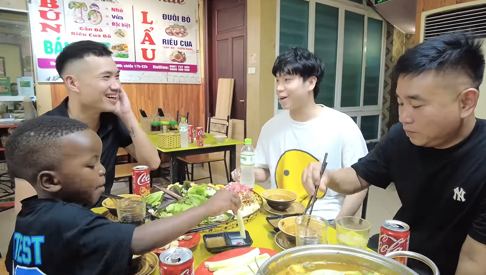 Quang Linh - Lôi Con đi thăm Quang Dũng Vlog, hé lộ sức khỏe của đồng nghiệp - Hình 4
