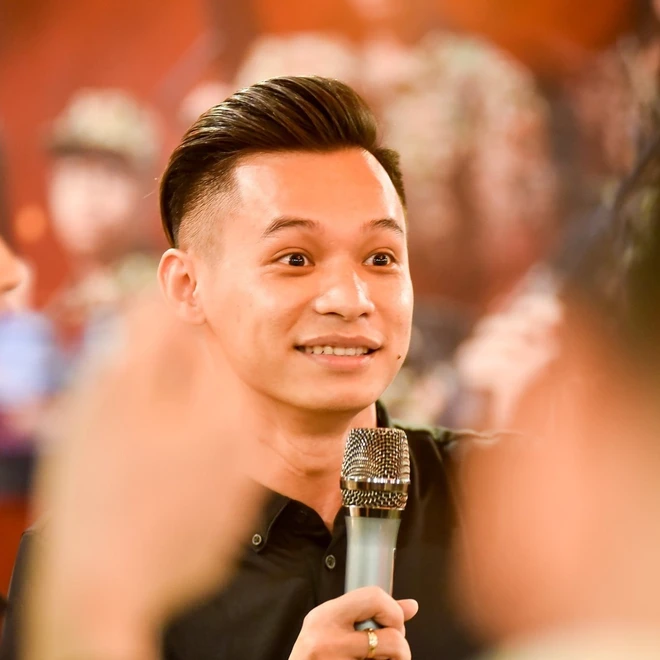 Độ Mixi: Tộc trưởng làng streamer, từng làm nhân viên văn phòng, bị VTV hỏi thăm - Hình 1
