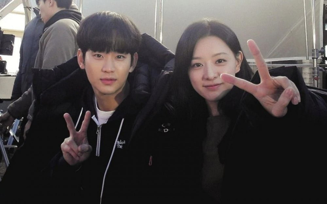 Queen Of Tears: Kim Ji Won - Kim Soo Hyun bị soi hẹn hò, được tiên tri sắp cưới? - Hình 6
