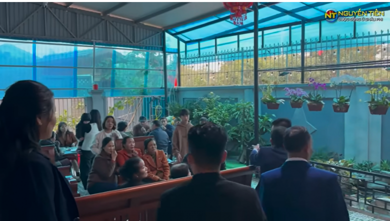 Quang Linh bị mẹ ruột cho ra rìa vì Lôi Con, cậu bé nhận xét sốc về nhà ở quê - Hình 9