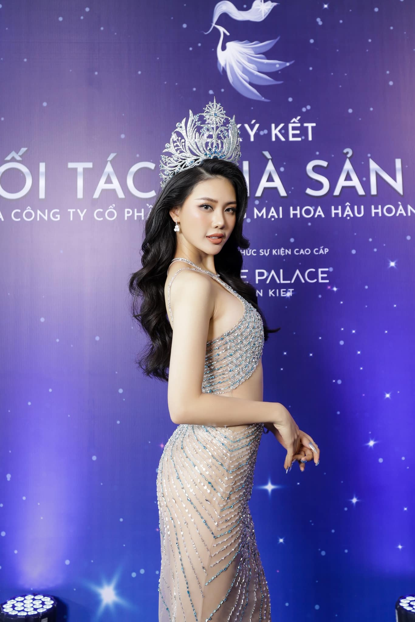Bùi Quỳnh Hoa ê chề thừa nhận bị đuổi học, cầu khẩn CĐM tha thứ, ăn gạch tan nát - Hình 3