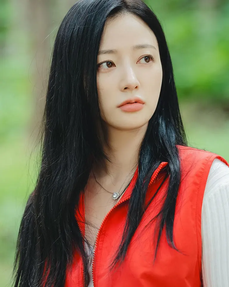 Song Ha Yoon lại dính thêm phốt, bị tố thái độ lồi lõm khi du lịch ở Việt Nam - Hình 7