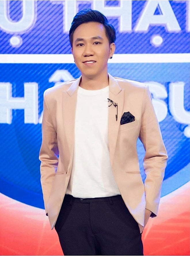 Anh Đức và vợ sắp cưới: Công khai sánh đôi ở sự kiện, giữ nguyên tắc đặc biệt trên MXH - Hình 18