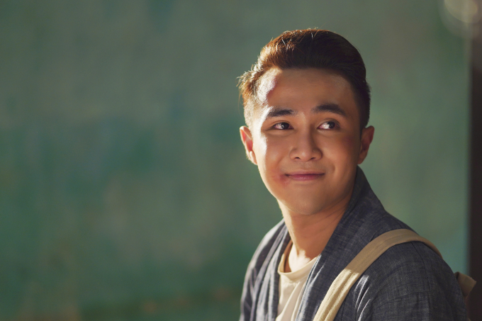 Dự án điện ảnh Nhà Gia Tiên tung first-look poster ấn tượng, đánh dấu sự trở lại đường đua điện ảnh của Huỳnh Lập - Hình 1