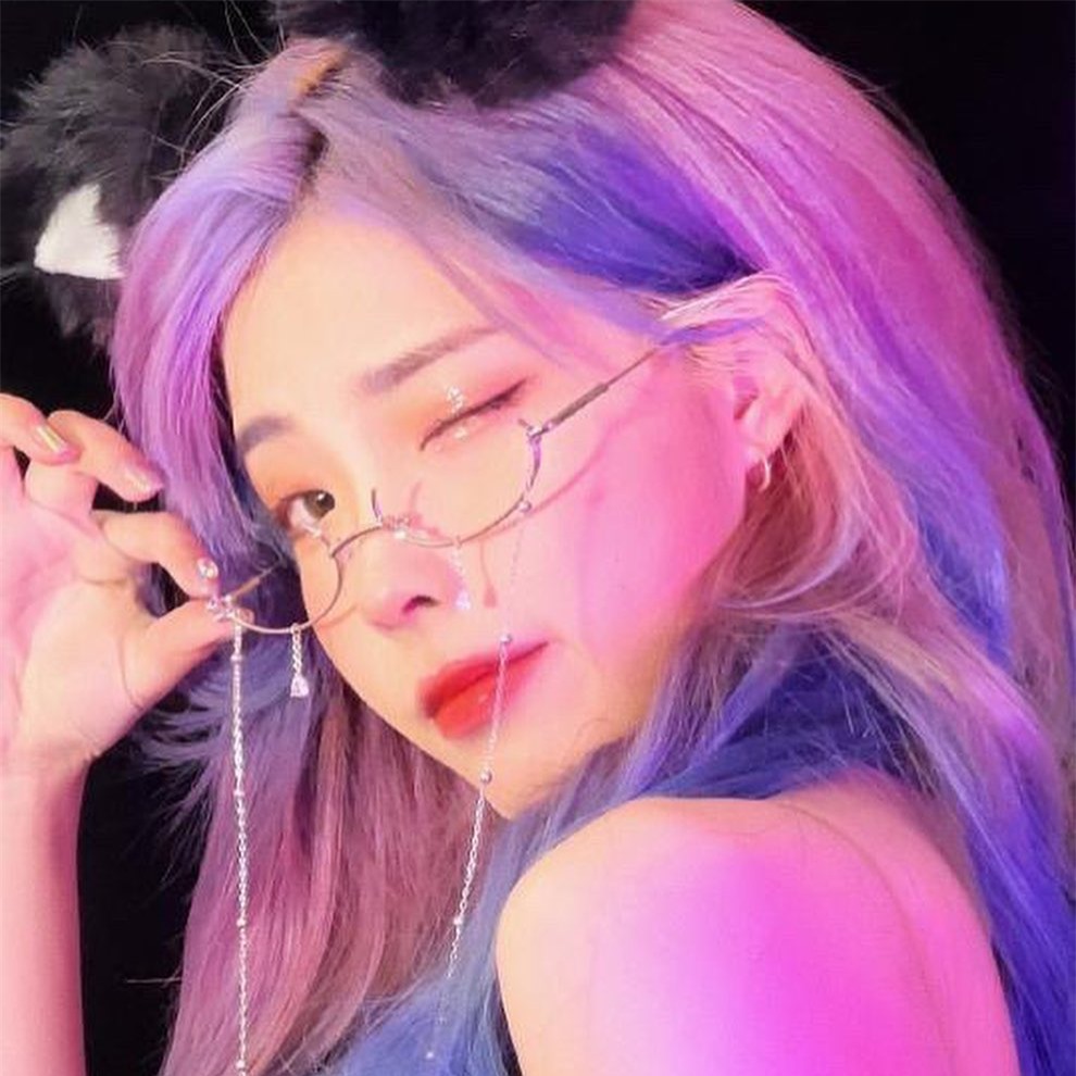 Hot girl Trung Quốc nổi lên vì có ngoại hình giống IU, vibe xinh đẹp khiến dân mạng chao đảo - Hình 4