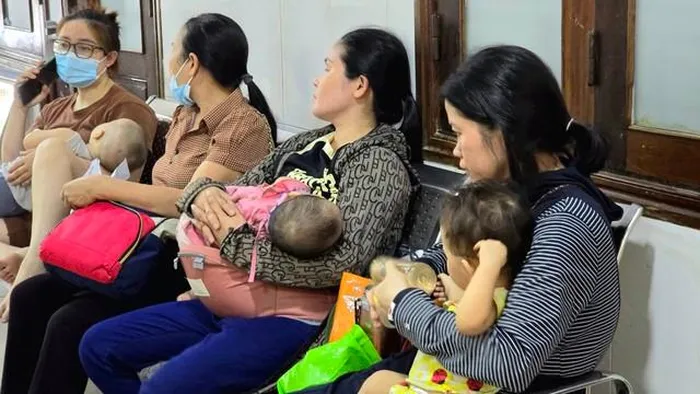 troi nang nong nhieu tre nhap vien benh da nang bac si chi cach phong tranh 05e 7133065