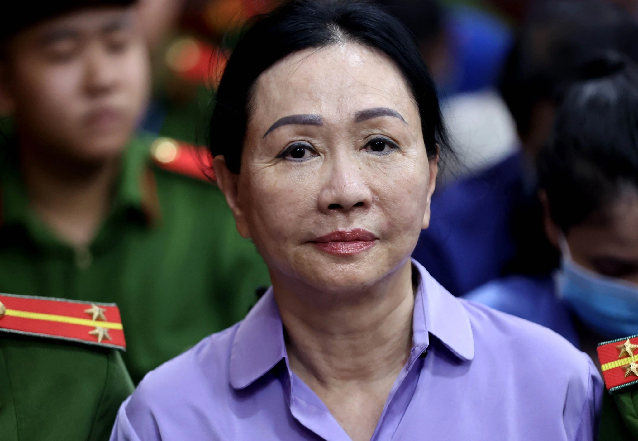 Trương Mỹ Lan bật khóc nói lời sau cùng, dằn vặt mỗi đêm trong trại tạm giam - Hình 1