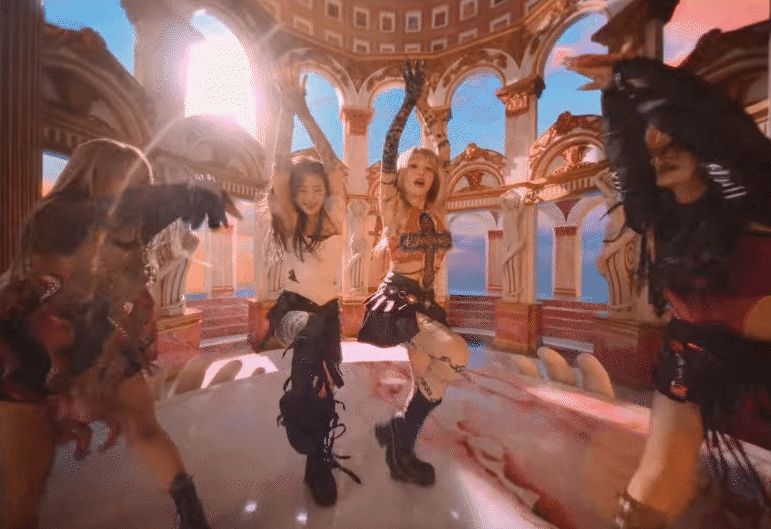 Nhóm nữ Kpop thoát kiếp vô danh, MV comeback được khen hơn cả em gái BLACKPINK! - Hình 7