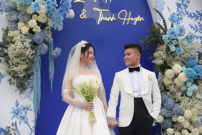 Quang Hải mời nhiếp ảnh gia đình đám TPHCM chụp ảnh cưới sau ồn ào studio cũ - Hình 1