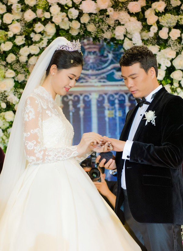 Thanh Tú: Á hậu Việt Nam biệt tích lấy chồng hơn 16 tuổi, từ chối thi quốc tế - Hình 5