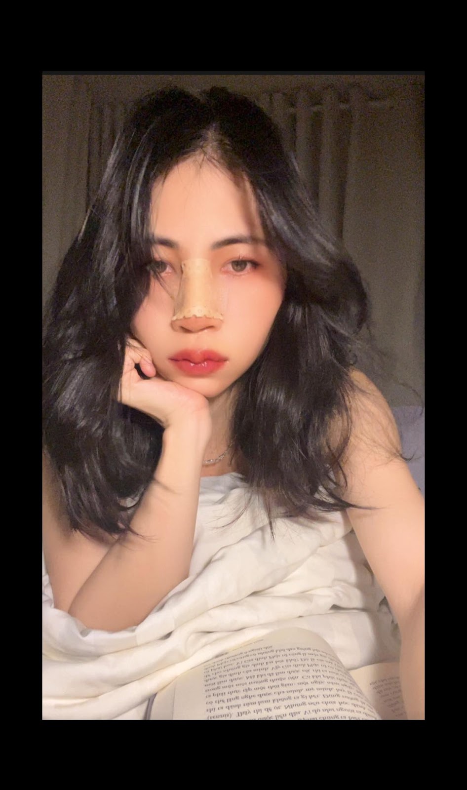 Thơ Nguyễn lộ nhan sắc vịt hóa thiên nga hậu dao kéo, ẩn ý sẽ trùng tu vòng 1? - Hình 1