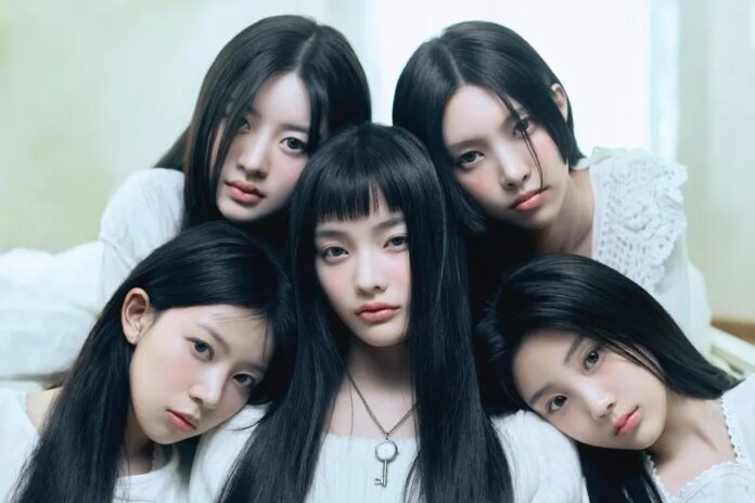 Minju: Từ thành viên hụt BABYMONSTER đến át chủ bài ILLIT, visual búp bê sống - Hình 1