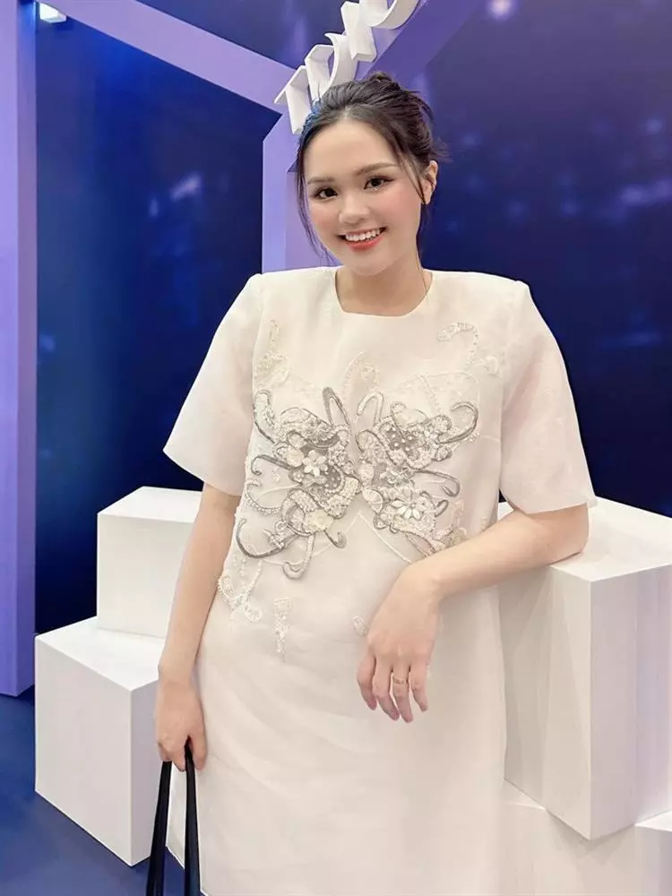 Quỳnh Anh: Vướng ồn ào bị chồng cầu thủ Duy Mạnh đánh, phốt nợ lương nhân viên - Hình 4