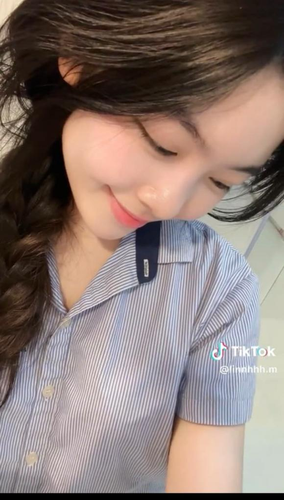 Quyền Linh chăm con khéo, nay thiếu nữ xinh như hoa hậu, mặt mộc nhìn đổ rạp - Hình 3