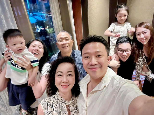 Hari Won bận việc riêng, vắng mặt trong bữa tiệc gia đình Trấn Thành - Hình 2