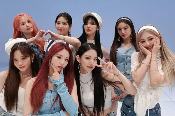 Nhóm nữ flop nhất HYBE lên livestream than thở, cuối cùng cũng được comeback - Hình 4