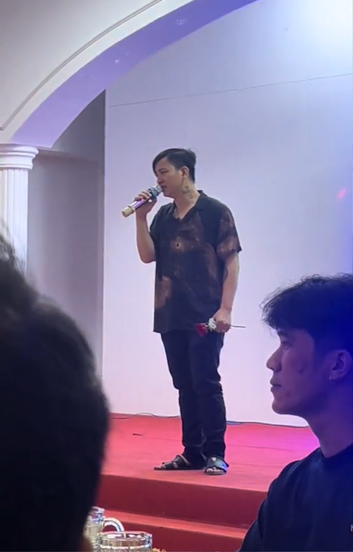 Hoài Lâm lộ hình ảnh tiều tụy, công khai việc ngưng hát vì mắc bệnh khó đỡ - Hình 3