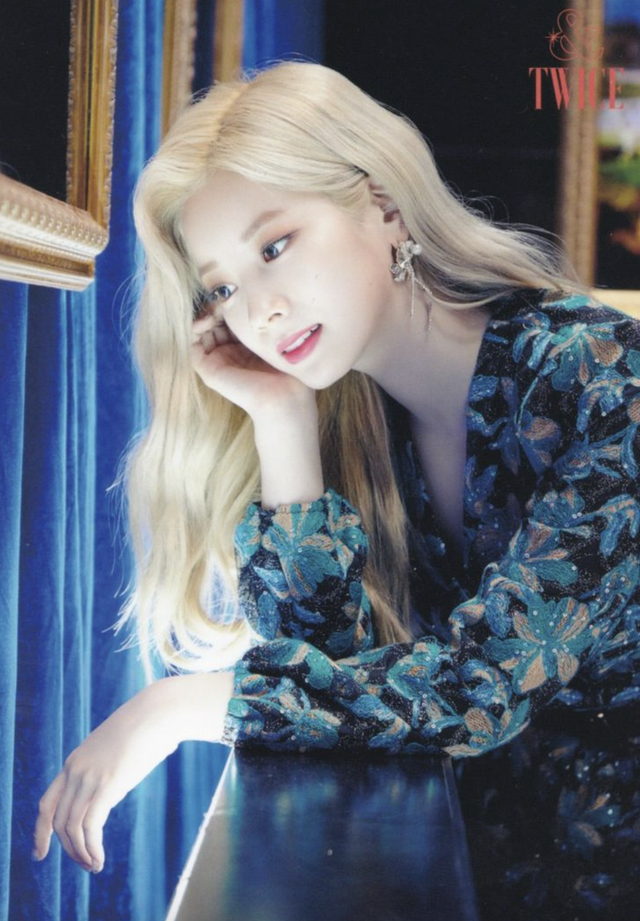 Dahyun (TWICE): Được 3 ông lớn để mắt, đóng chính ngay khi lấn sân diễn xuất - Hình 2