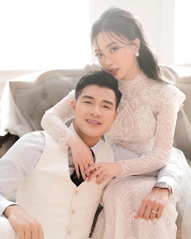 Hòa Minzy chặn họng Hà Đức Chinh, sắp lên chức bố nghe xong phải đứng hình - Hình 4