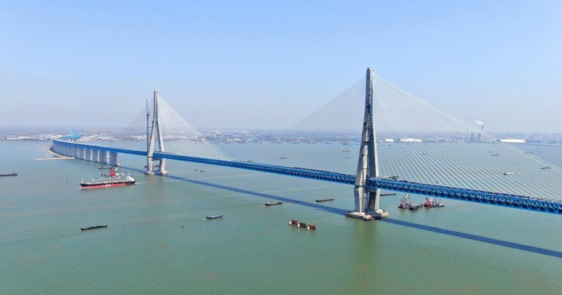 Khai quật con sông Dương Tử nơi Mèo Béo ra đi, cầu dài 1000m xây 6 năm có gì? - Hình 7