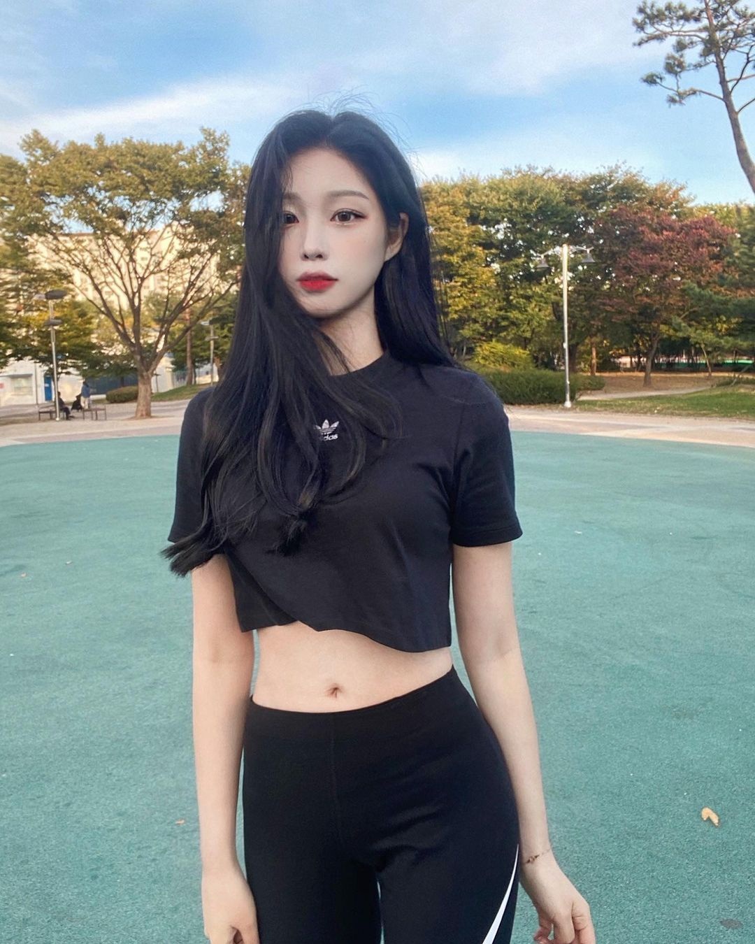 Thân hình chuẩn chỉnh của hot girl Hàn Quốc hút triệu follow - Hình 9
