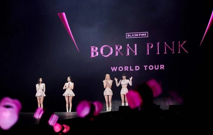 BABYMONSTER ngộp thở vì BLACKPINK, nhìn doanh thu đàn chị mà choáng váng - Hình 3