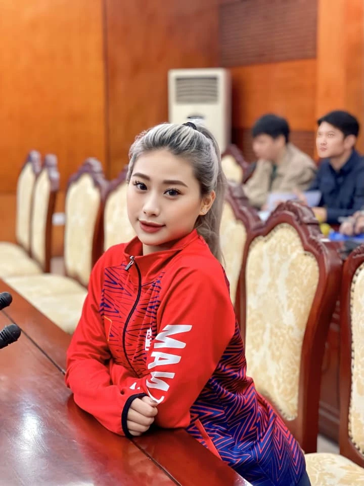 Hot girl TDDC Phạm Như Phương đáp trả gắt khi bị soi đi biển mà mặc đồ tắm - Hình 6
