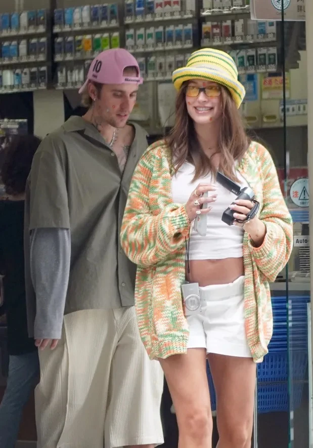Justin Bieber đưa vợ bầu du lịch tại Nhật Bản, hé lộ giới tính con đầu lòng - Hình 1