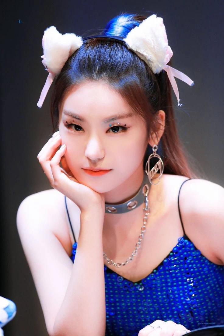 Yeji: Thủ lĩnh của ITZY, từng phải giành giật sự sống vì căn bệnh hiểm nghèo - Hình 5