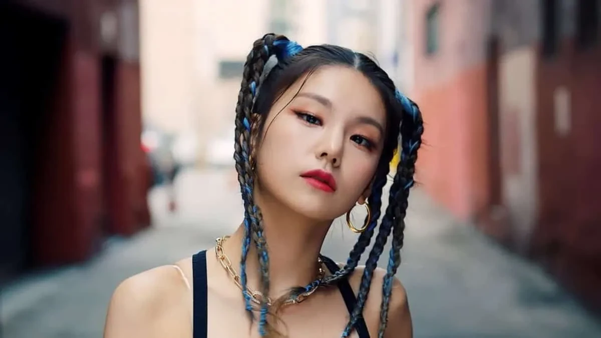 Yeji: Thủ lĩnh của ITZY, từng phải giành giật sự sống vì căn bệnh hiểm nghèo - Hình 3
