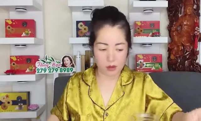 Bạn Đức Tiến hé lộ quan hệ Bình Phương và mẹ chồng sau ồn ào ký giấy qua Mỹ - Hình 2
