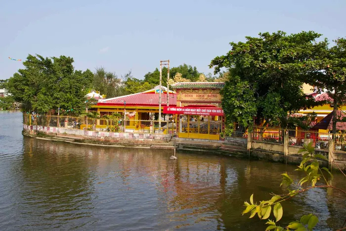 Dấu xưa - Hồn phố: Thăm ngôi đình cổ hơn 170 năm trên cù lao Bà Tàng - Hình 1
