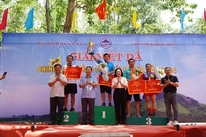 Khám phá, chinh phục núi Đá Bia - Hình 6