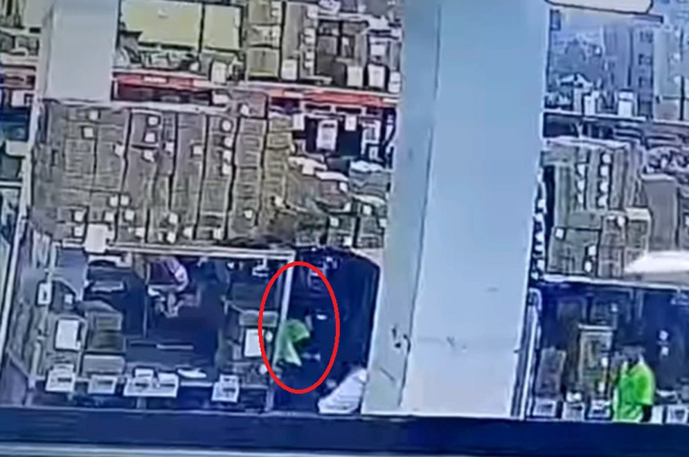 Làm rõ clip nam công nhân bị xe nâng đè chết trong công ty ở Bình Dương - Hình 1