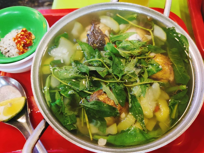Trứng vịt lộn um bầu Món thần dược đất cố đô vừa ngon, vừa rẻ - Hình 3