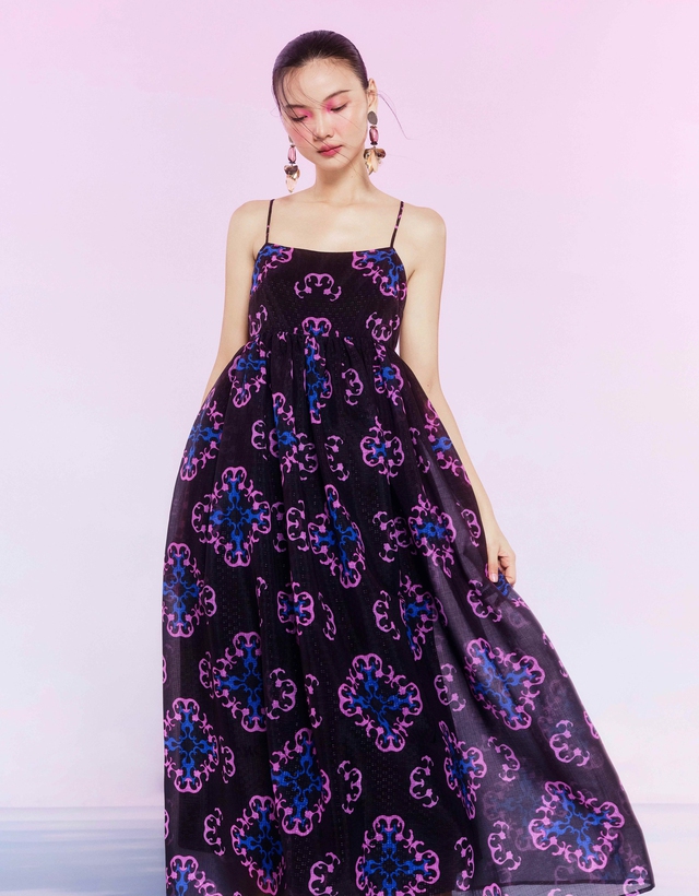 Váy suông họa tiết là món đồ bạn muốn sắm gấp lúc này - Hình 2