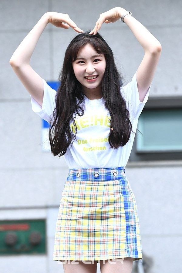 Lee Chaeyeon: chị gái Chaeryeong ITZY, cỗ máy nhảy của IZ*ONE, sự nghiệp lận đận - Hình 6