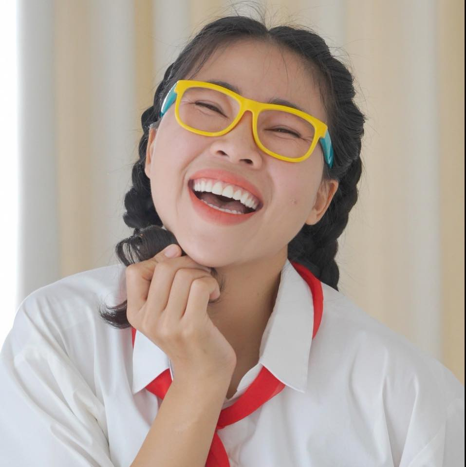 Thơ Nguyễn tự hào mỏ hỗn nhân đạo, tiền phủ phê đi từ thiện chia người nghèo - Hình 8