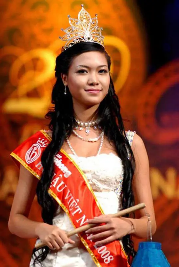 Thùy Dung: Hoa hậu VN 2008 đăng quang bị tố dùng học bạ giả, bỏ học năm lớp 12? - Hình 2