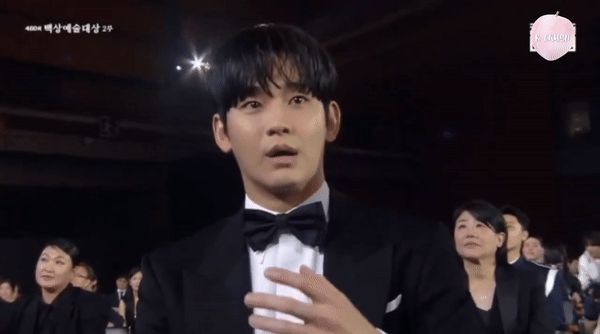 Chúa hề Baeksang Kim Soo Hyun: Vừa đi vệ sinh về thì bị dí diễn cảnh khóc trong Queen Of Tears, diễn xong còn tự thấy ngại! - Hình 1