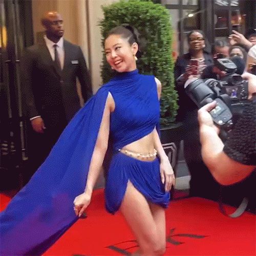 Jennie rón rén vì mặc đầm quá hiểm ở Met Gala 2024, body qua cam thường slay bao nhiêu thì ảnh HD dừ chát bấy nhiêu - Hình 2