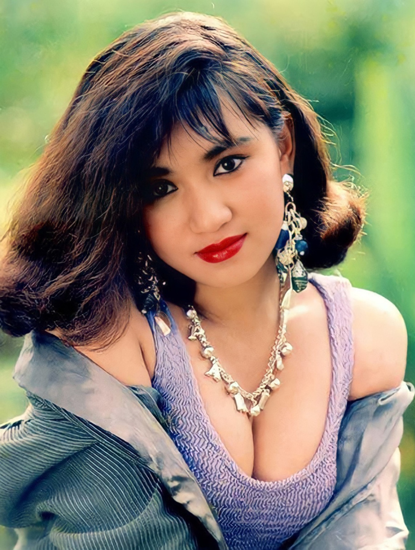Bộ tứ Nữ hoàng ảnh lịch Việt: Người bỏ showbiz vì cú sốc tình cảm, người bị hủy dung nhan sau tai nạn kinh hoàng - Hình 7