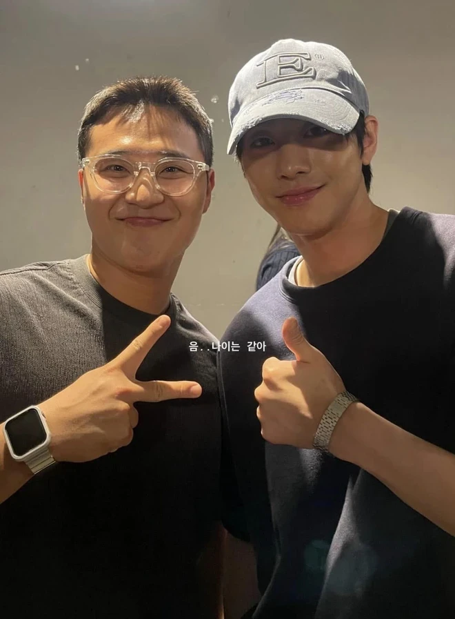 Tiệc đóng máy Toàn Trí Độc Giả: Jisoo bị Nana chặt đẹp, Lee Min Ho bị dìm - Hình 3