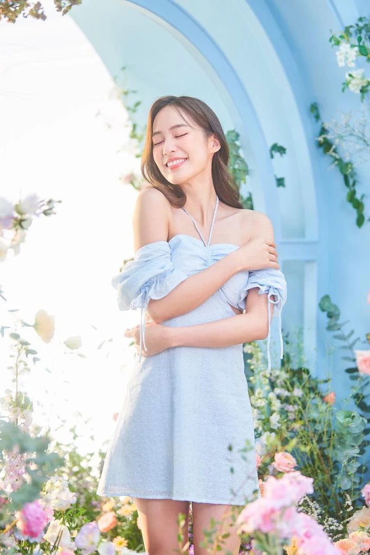 Sơn Tùng bất ngờ công khai đính hôn với bạn gái người Thái? - Hình 12