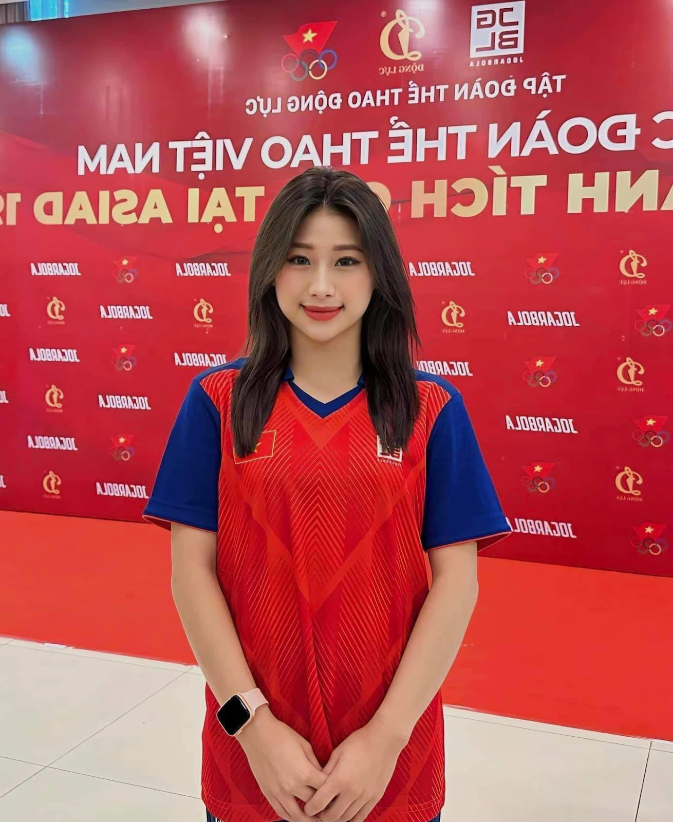 Hot girl TDDC Louis Phạm trơ mặt, thái độ thách thức group anti 82k người? - Hình 4