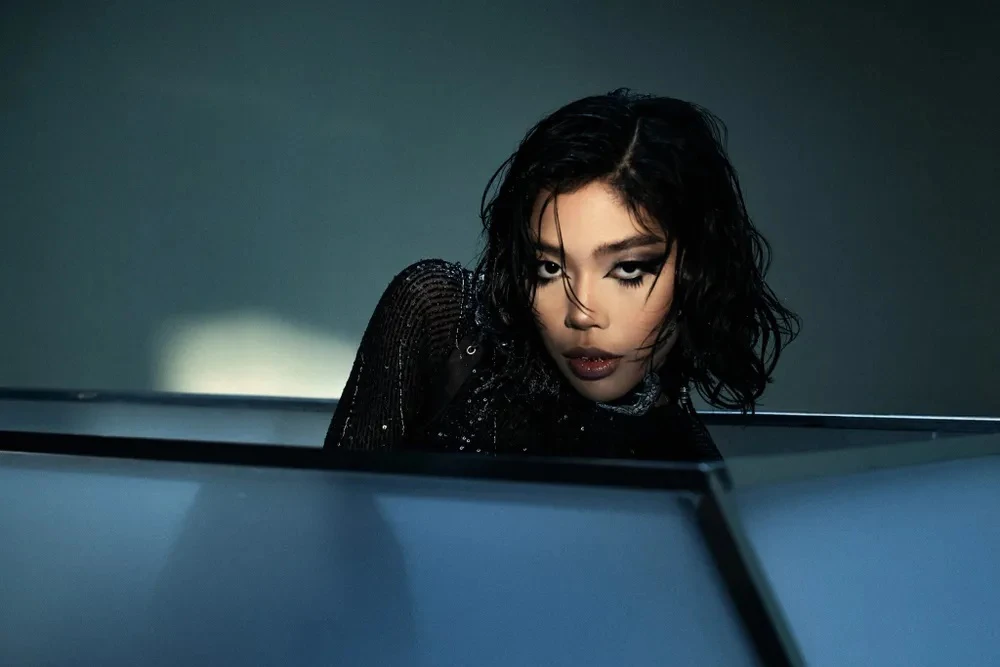 VSTRA (Hạnh Ngân): Bạn gái cũ rapper Obito, em bé quốc dân của làng Indie Việt - Hình 5